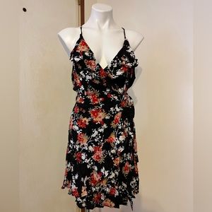 🔹3/$20 SALE NWT Derek heart floral wrap dress. Large